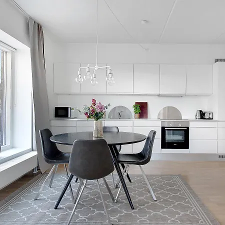 Apartment Sanders Arena - Dreamy One-bedroom Close To Metro Station